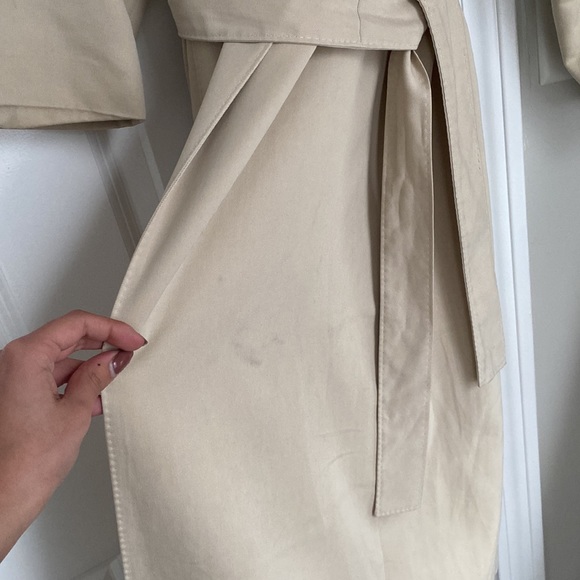 Max Mara light weight trench coat - Picture 6 of 7